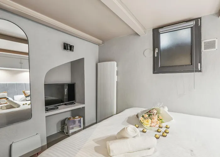 Lavie Maison - Basement Front Palais Royal * باريس