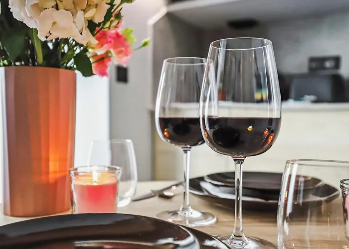 Lavie Maison - Basement Front Palais Royal *